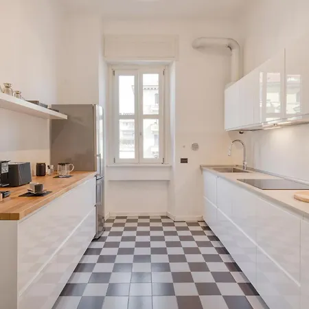 Apartment Trilocale Corso Plebisciti - Dateo